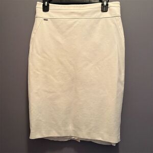 White House Black Market Women's Cream Pencil Skirt Standard Size 8 Workwear